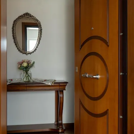 Appartement Zinovia's Luxury House *